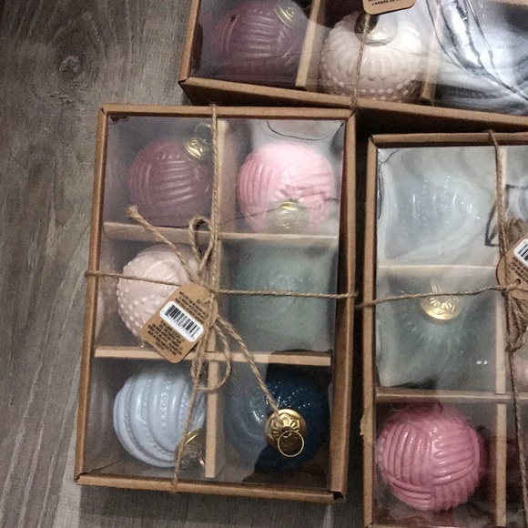 Hallmark Asst Colors Glass Christmas Ball Ornaments Set of 6 ~ New in Box - Picture 4 of 6